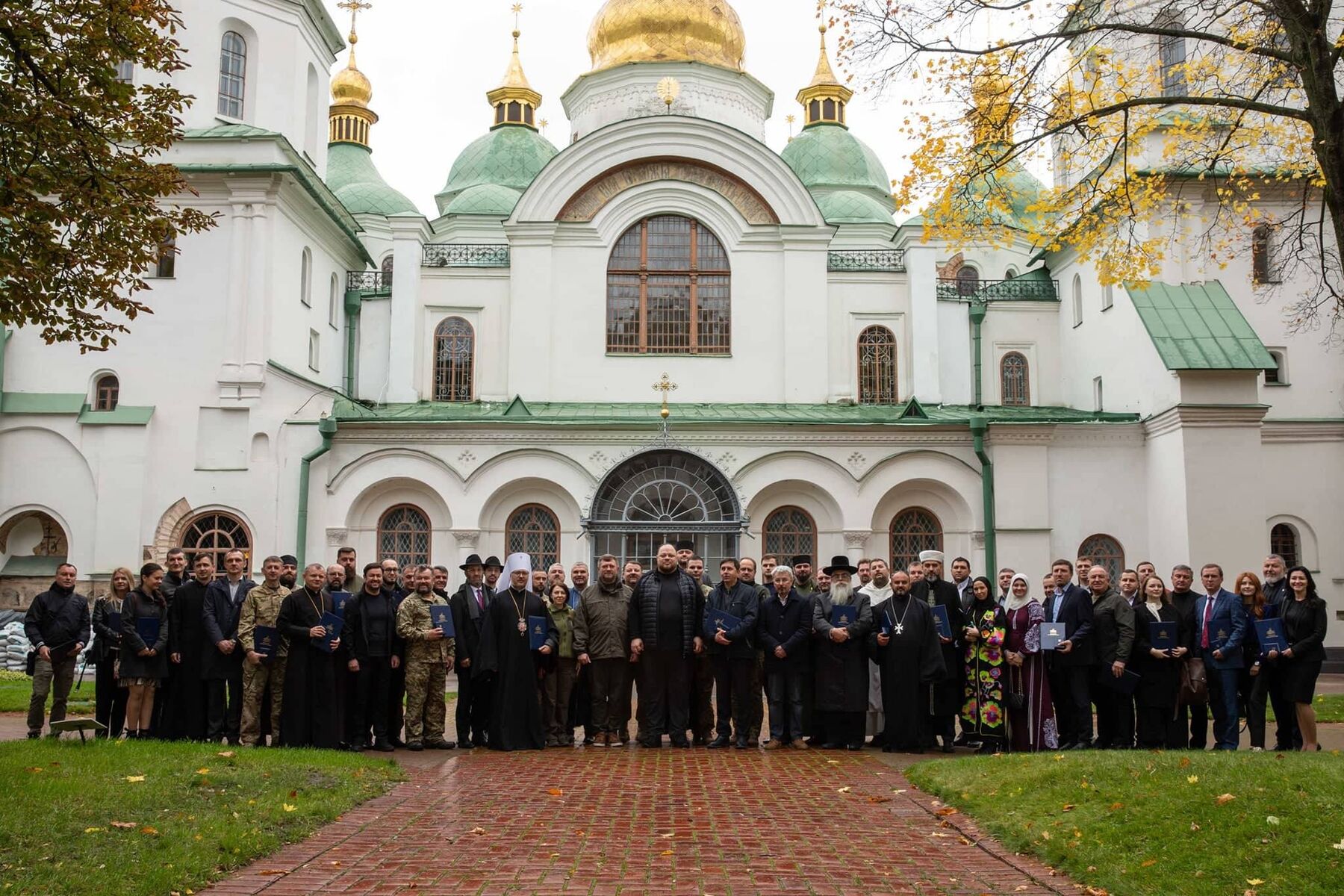 Священника Чернівецької єпархії УГКЦ о. Василя Гасинця нагородили грамотою Верховної Ради України