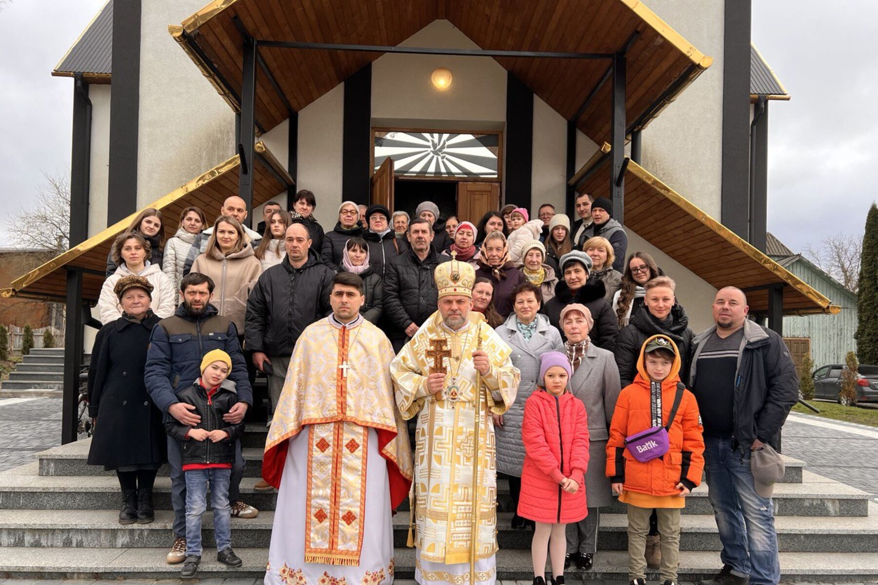 Владика Йосафат здійснив душпастирський візит на парафію Всіх Святих Українського Народу м. Сторожинець